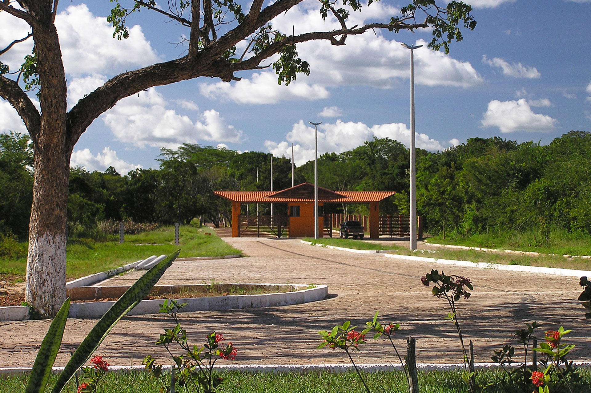 Condomínio na saída de Teresina para Altos fica três dias sem luz